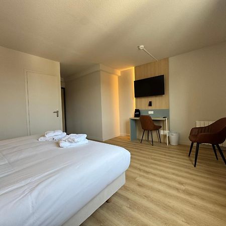 Karaez Hotel - Brithotel Carhaix ภายนอก รูปภาพ