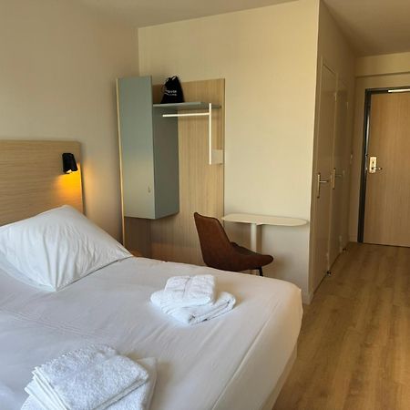 Karaez Hotel - Brithotel Carhaix ภายนอก รูปภาพ